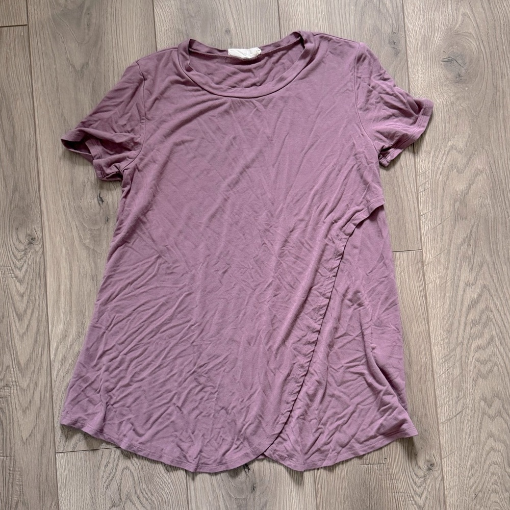Hello Miz Crewneck Layered Front Tee Lavender Purple Maternity Postpartum Medium